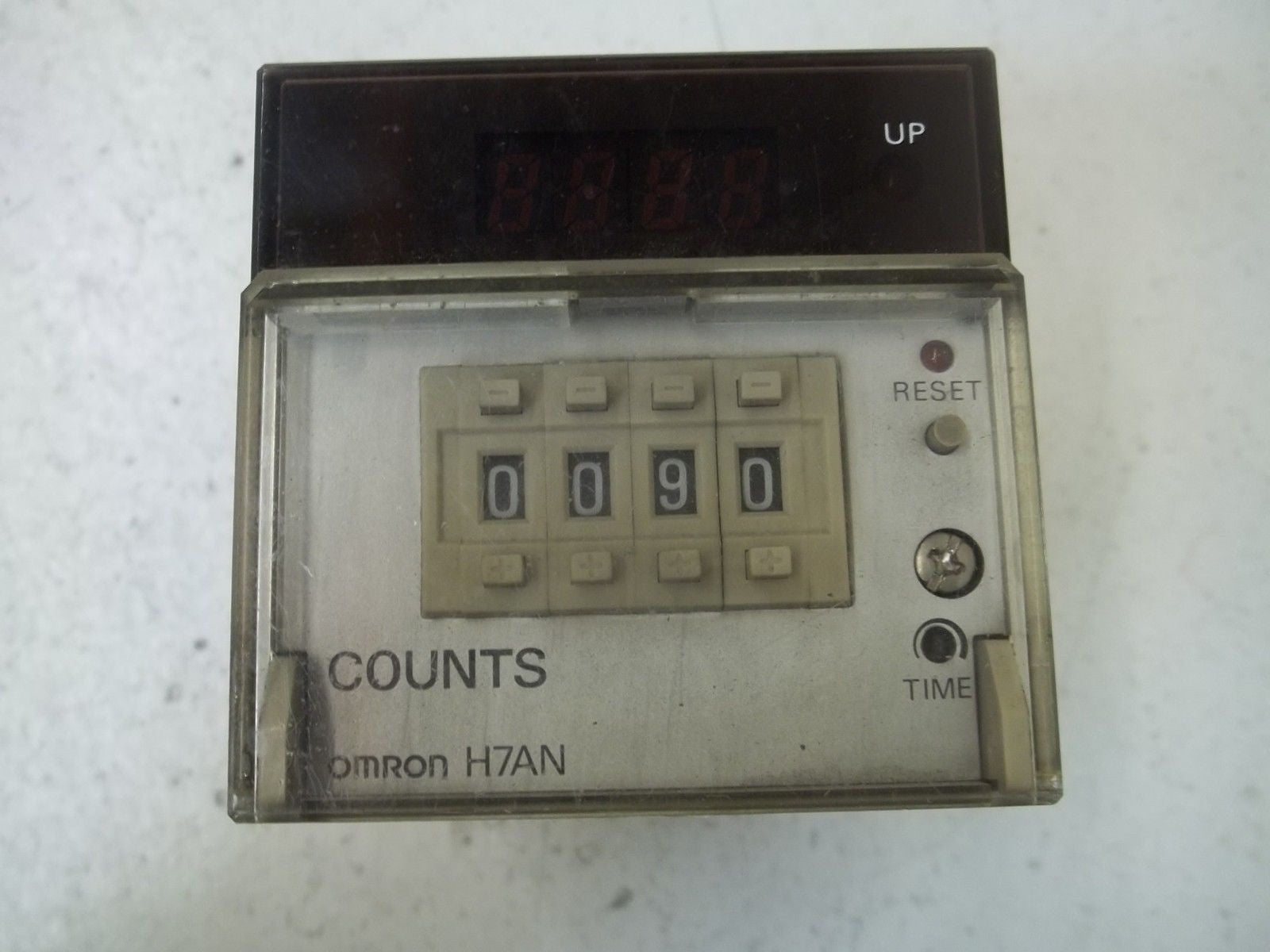 OMRON H7AN-E4DM COUNTER *USED*
