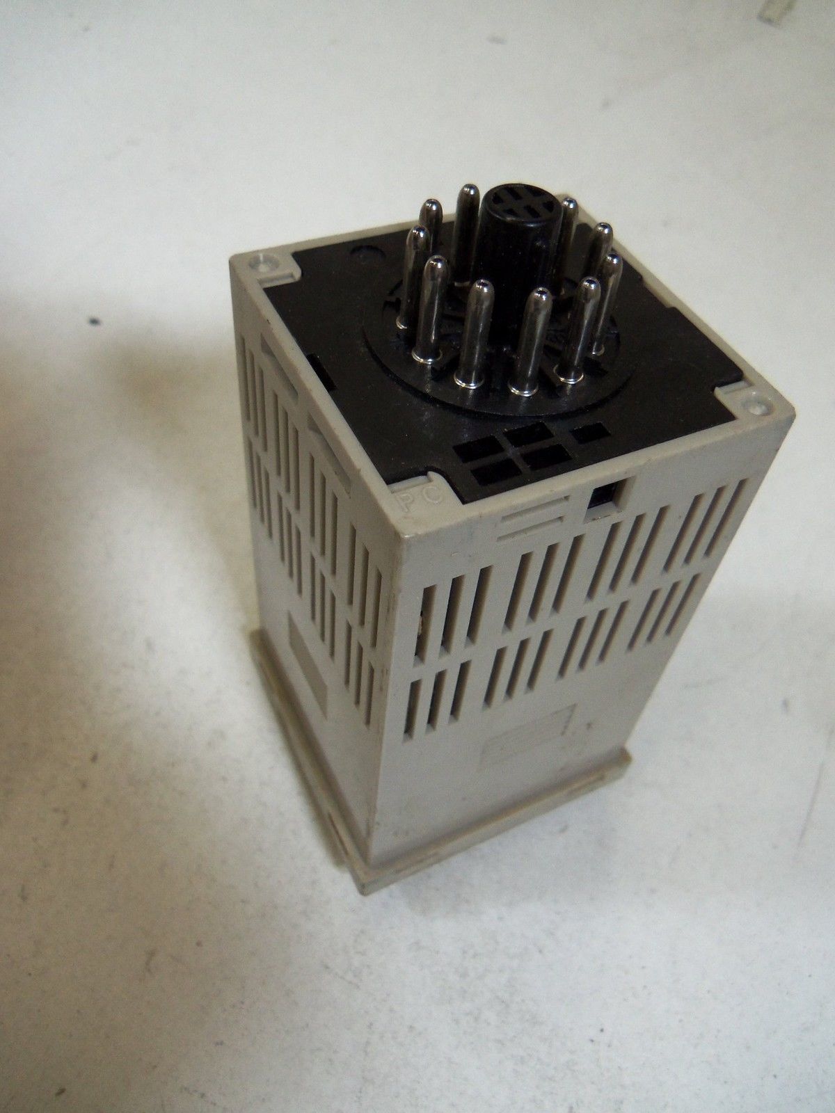OMRON H7CN-YLNM COUNTER *USED*