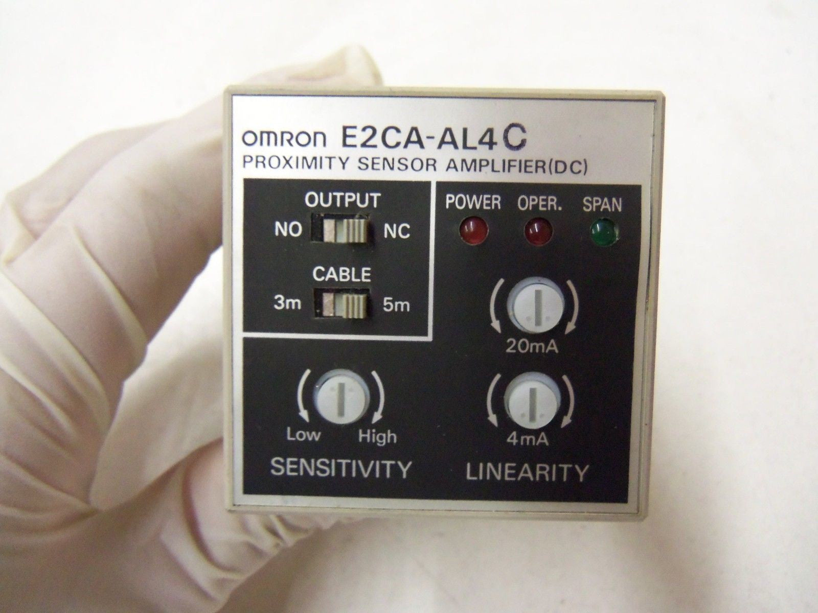 OMRON PROXIMITY SENSOR AMPLIFIER (DC) E2CA-AL4C *USED*