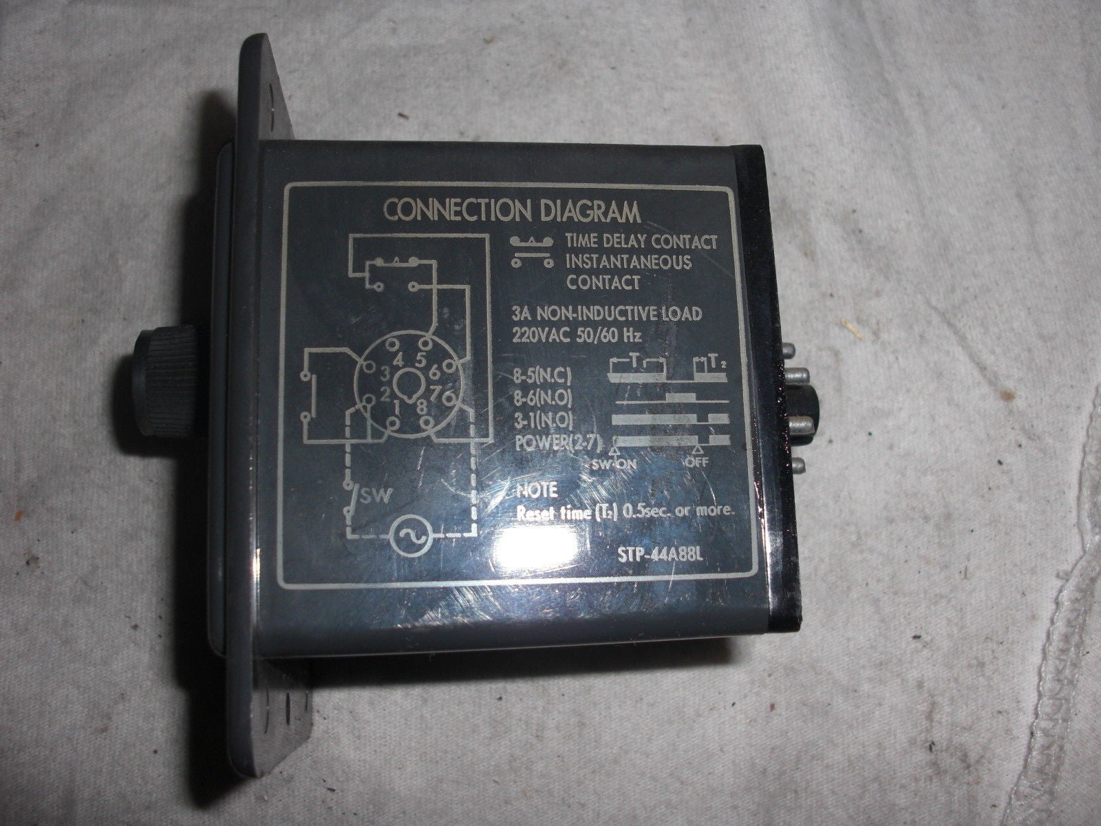 OMRON STP-Y 100VAC *USED*