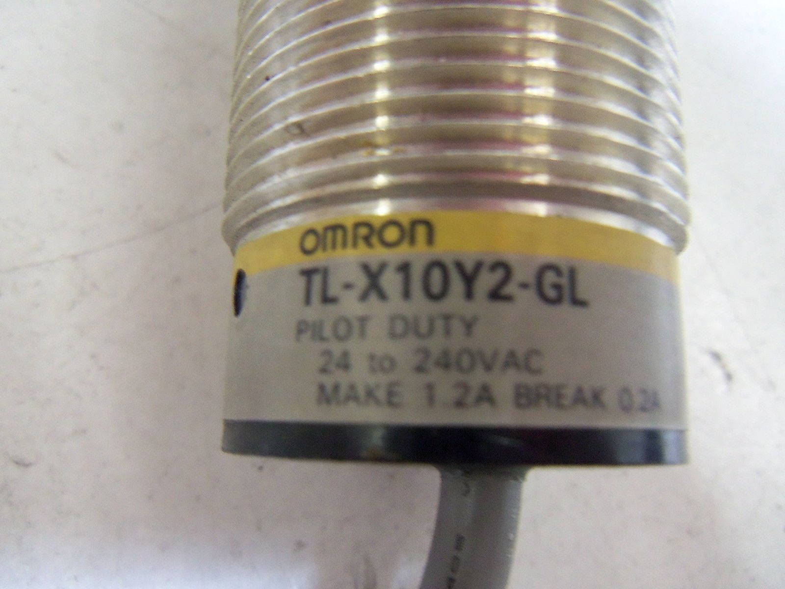 OMRON TL-X10Y2-GL *USED*