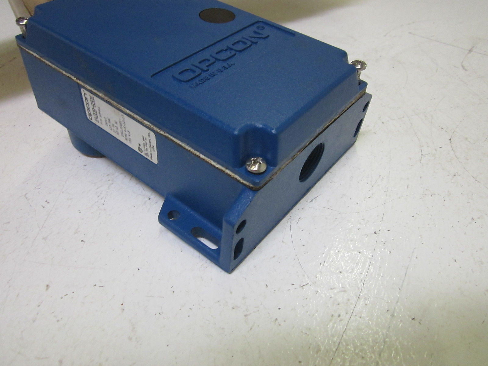 OPCON 1420B-6501 PHOTOELECTRIC SENSOR 115VAC *NEW IN BOX*