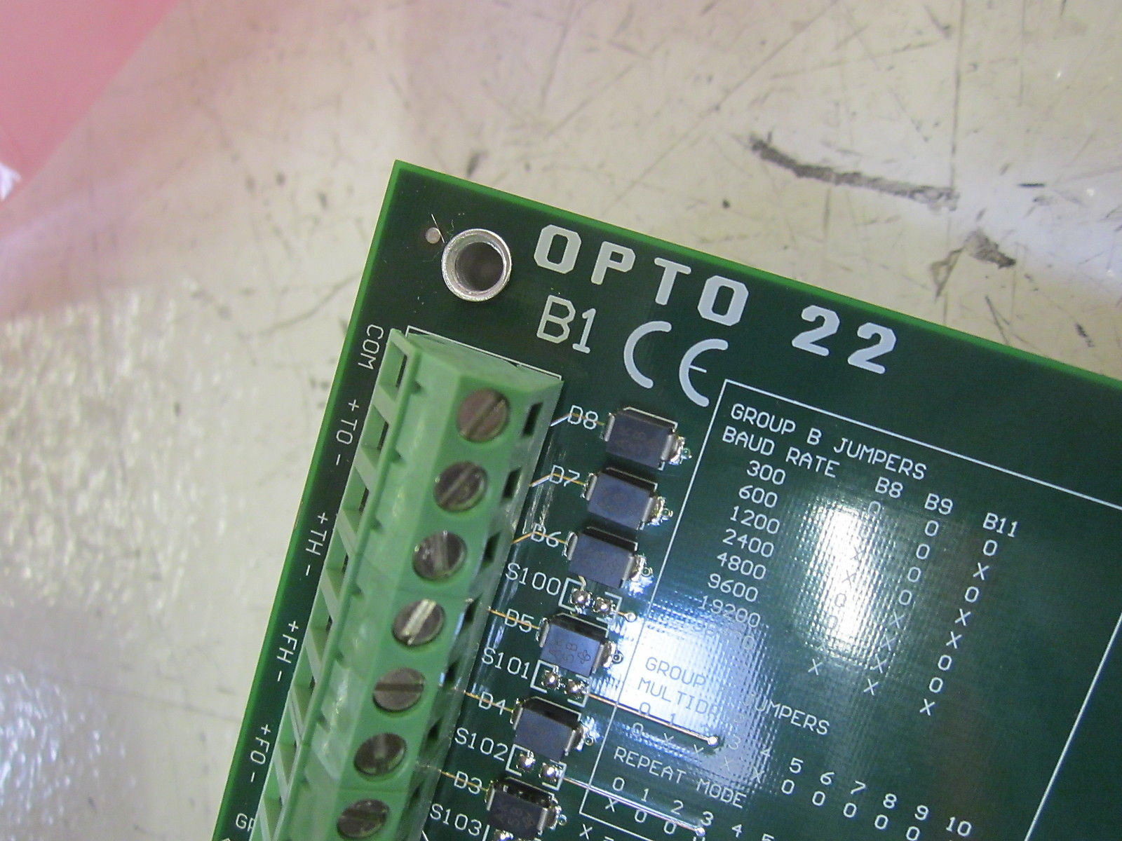 OPTO 22 B1 PHOTOMOS RELAY BOARD (AS PICTURED) *USED*