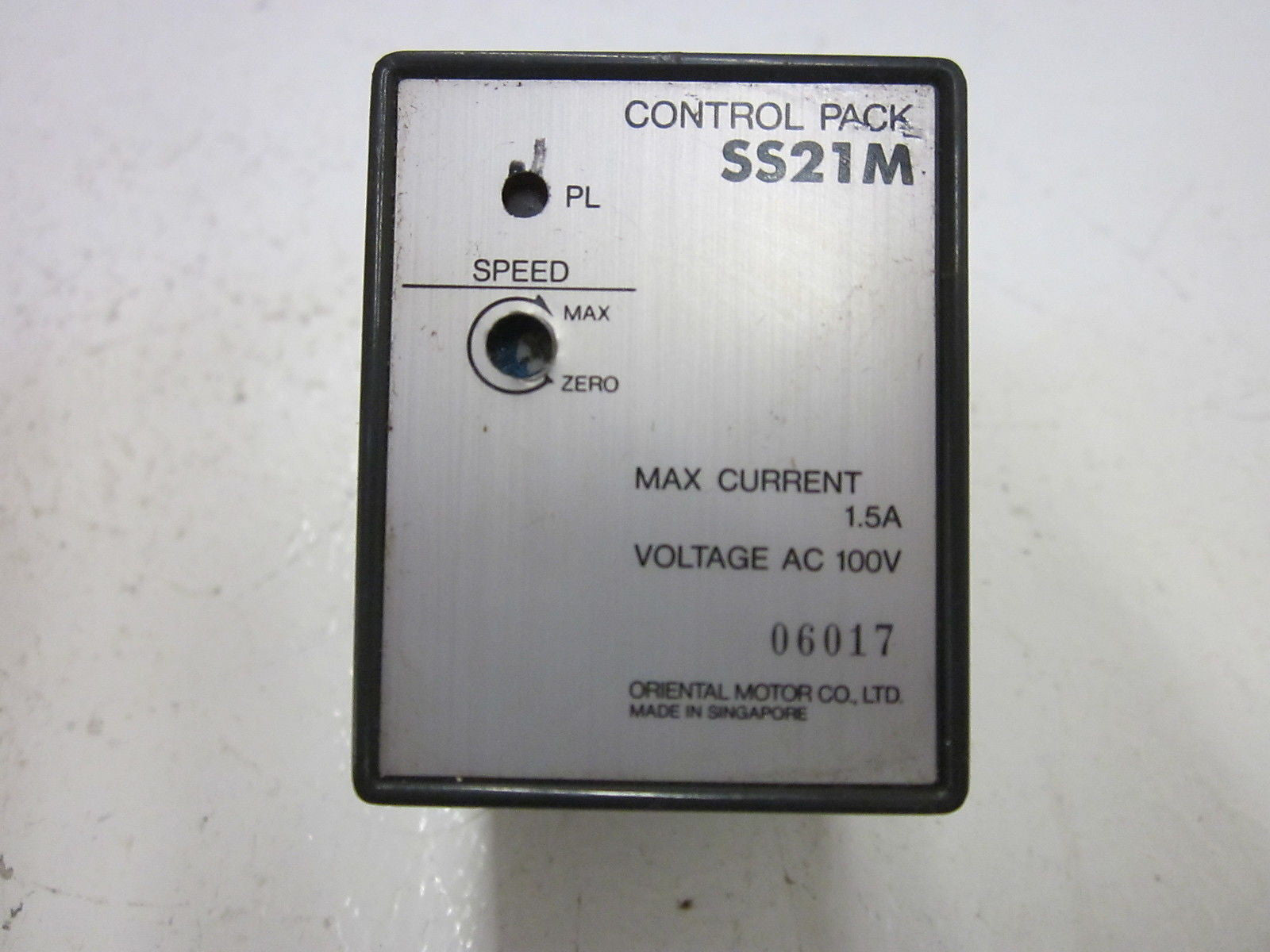 ORIENTAL  MOTOR SS21M CONTROL PACK 100V *USED*