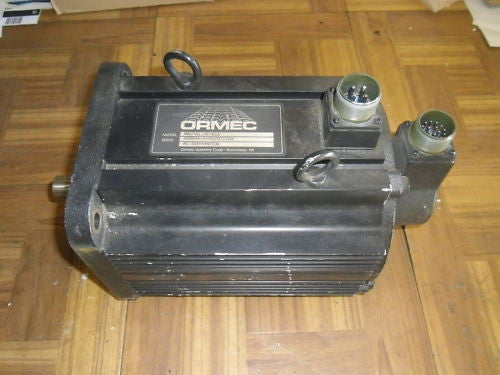 ORMEC AC SERVOMOTOR MAC-A110F/K1A *USED*