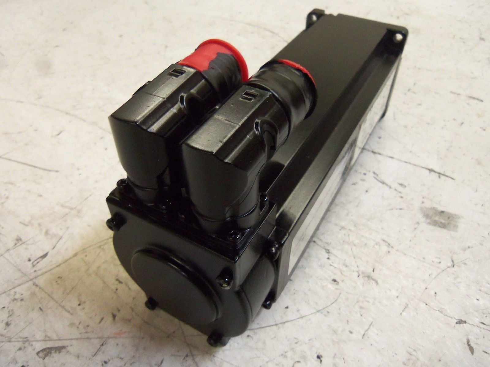 PACIFIC SCIENTIFIC PMA24C-10100-00 SERVO MOTOR *USED*