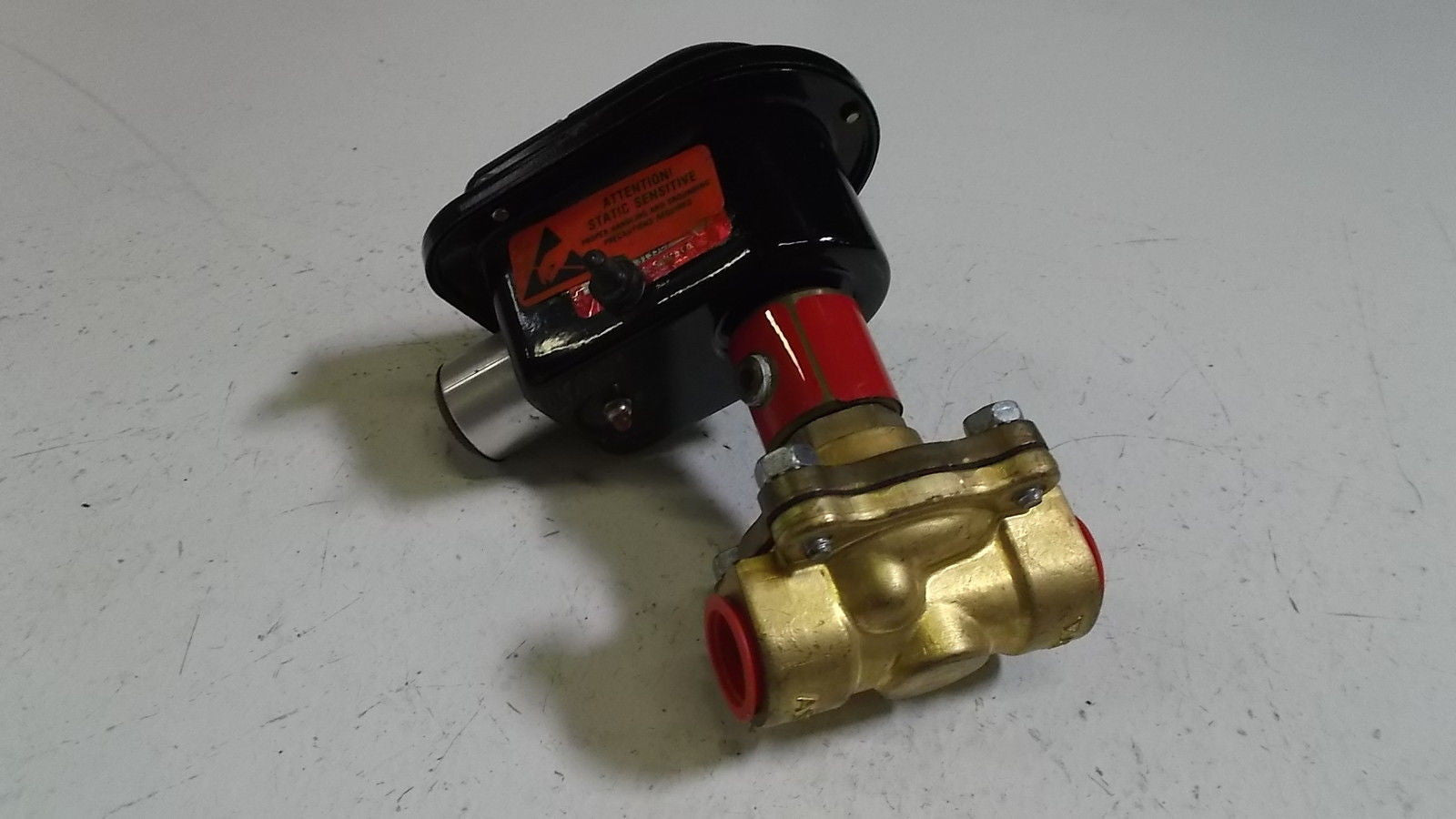 PALLMATIC III SOLID SATE DRAIN VALVE 5-300 PSI 35/150F *NEW NO BOX*