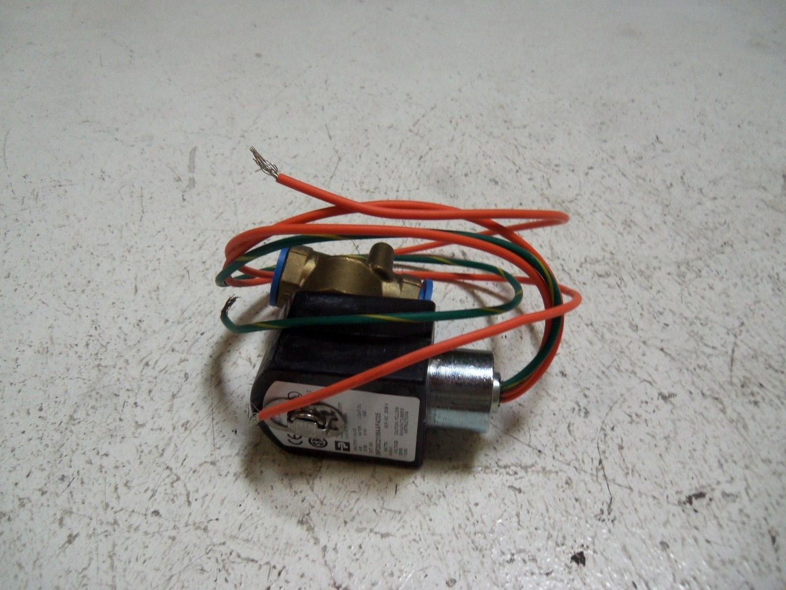 PARKER 06F20C2108AAF4C05 SOLENOID VALVE *NEW IN BOX*
