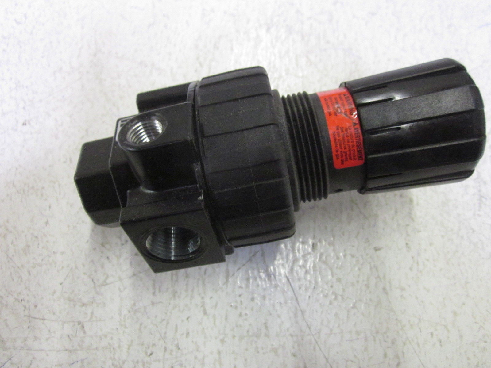 PARKER 06R313AC REGULATOR 1/2"  *USED*