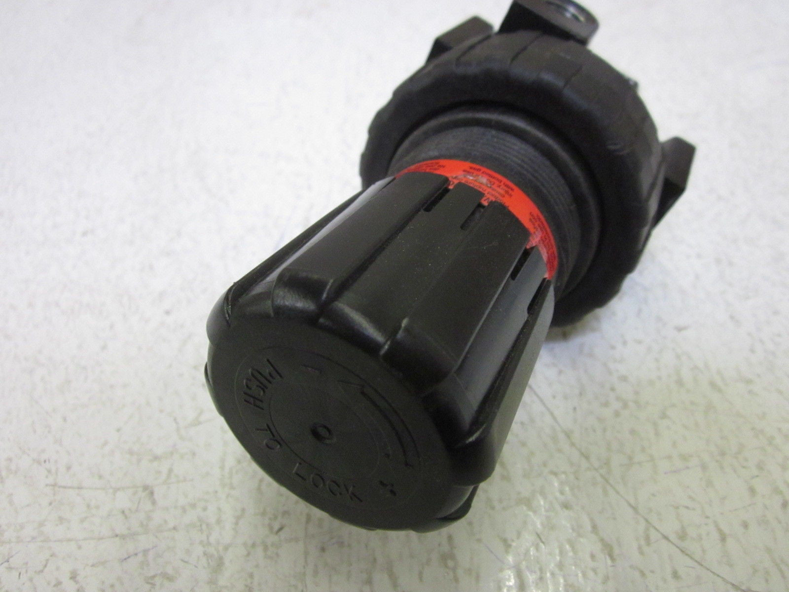 PARKER 06R313AC REGULATOR 1/2"  *USED*