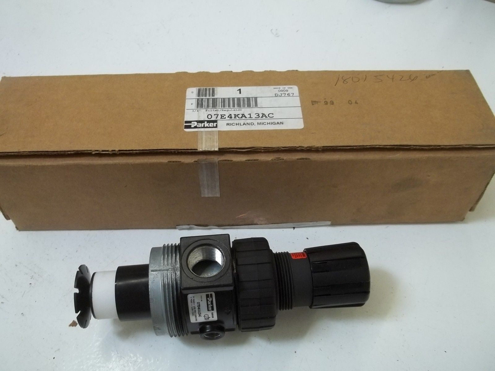 PARKER 07E4KA13AC *NEW IN BOX*