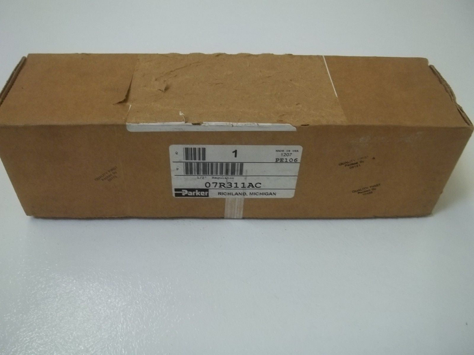 PARKER 07R311AC 1/2" REGULATOR *NEW IN BOX*