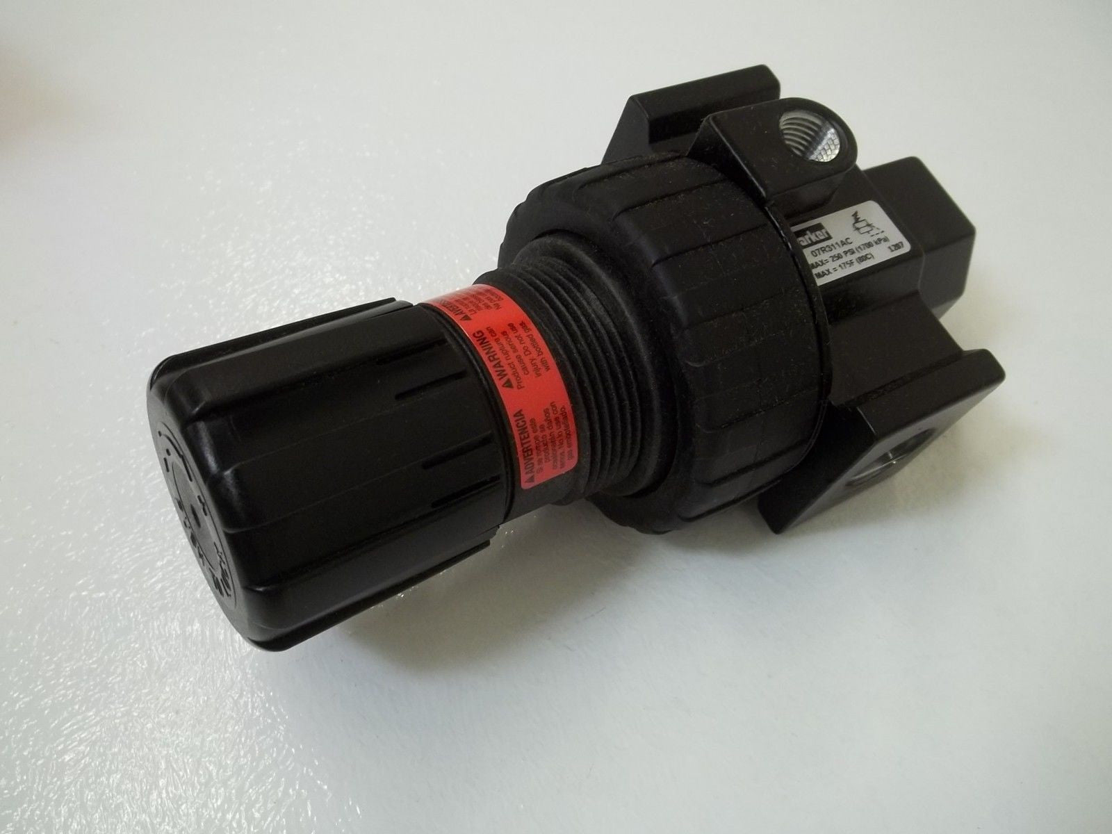PARKER 07R311AC 1/2" REGULATOR *NEW IN BOX*
