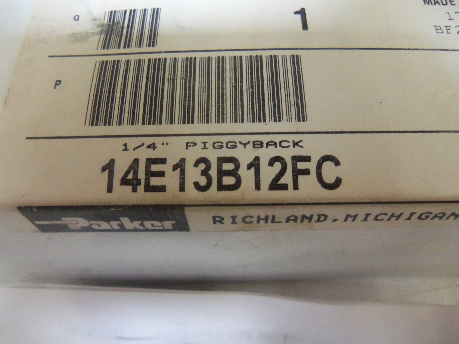 PARKER 14E13B12FC 1/4" PIGGYBACK *NEW IN BOX*