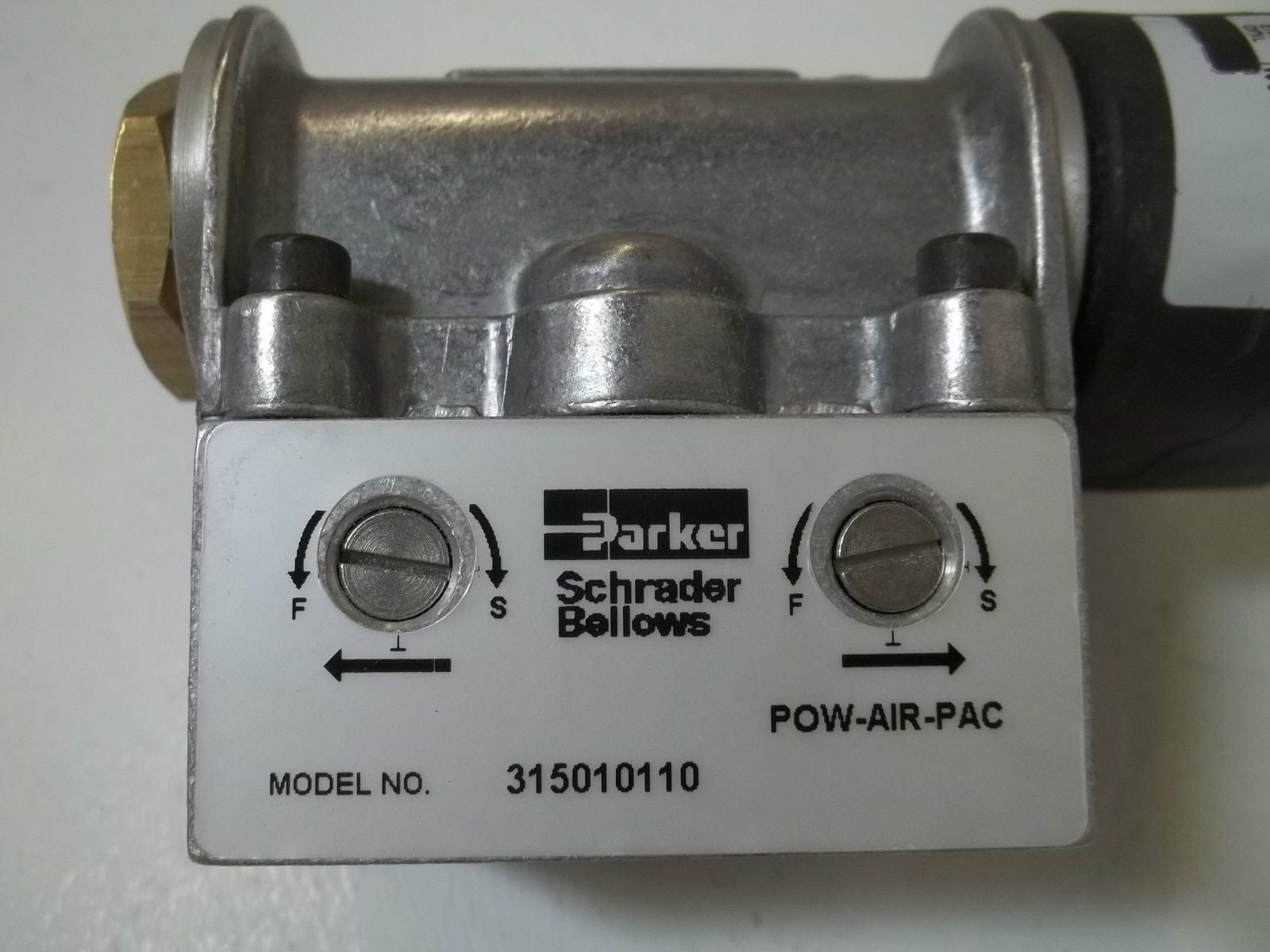 PARKER 315010110 4-WAY SINGLE SOLENOID VALVE *NEW*