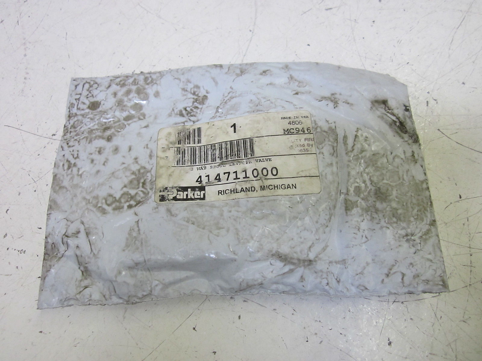 PARKER 414711000 MANUAL LEVER 3-WAY *SEALED*