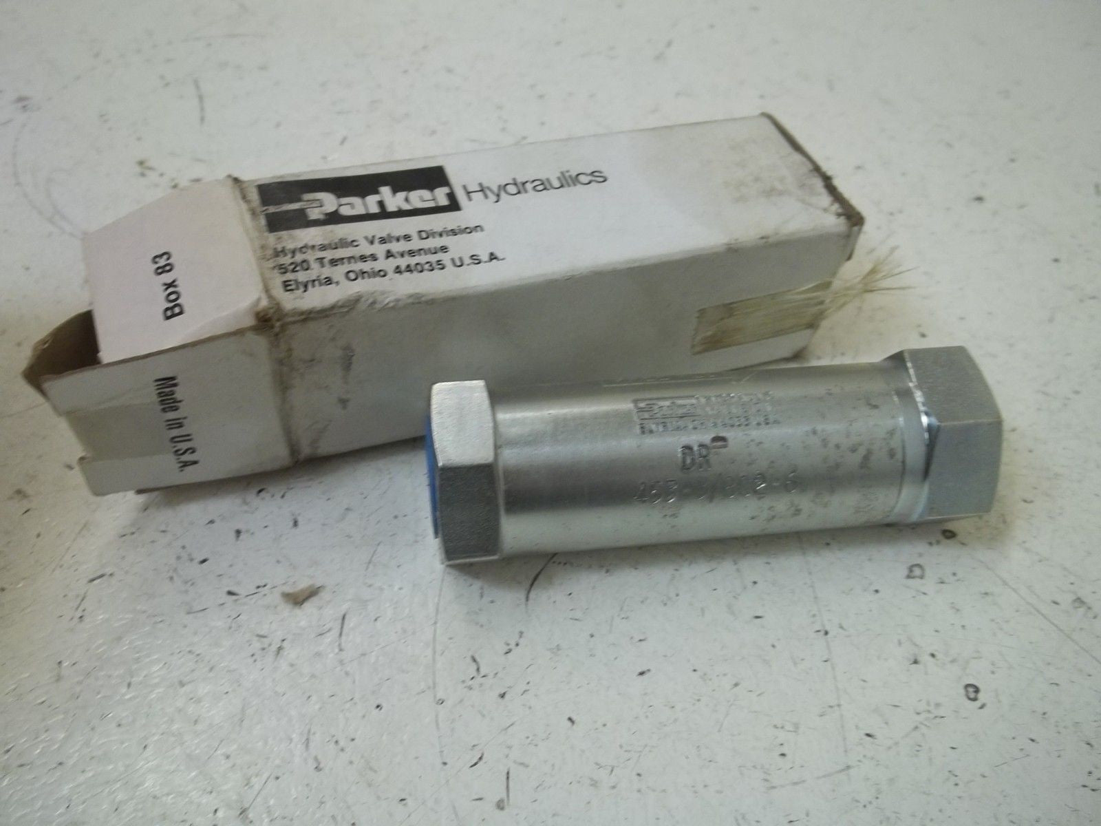 PARKER 453-3/8S2-6 HYDRAULIC CHECK VALVE *NEW IN BOX*