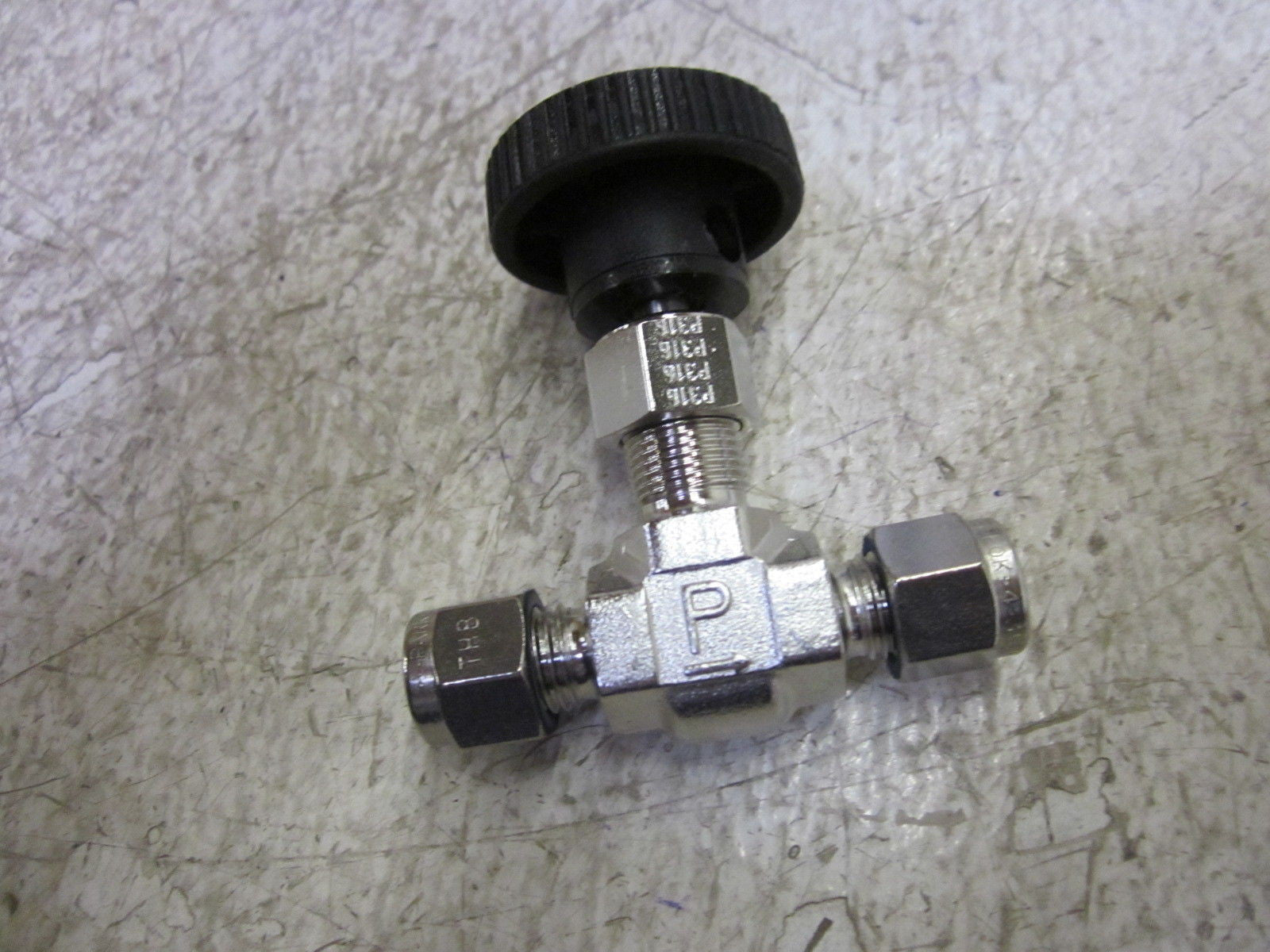 PARKER 4A-V4LN-SS NEEDLE VALVE *NEW IN BOX*