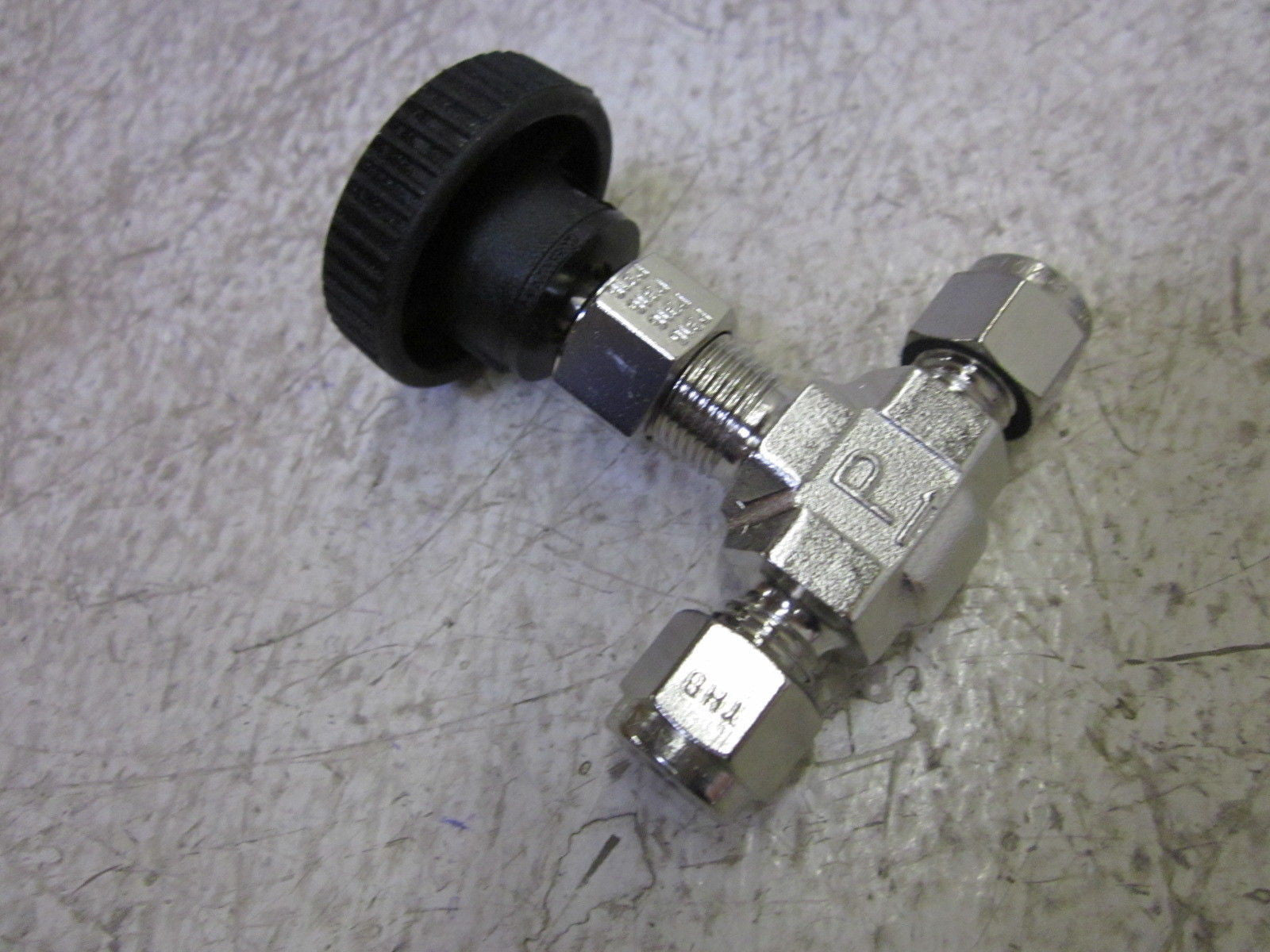 PARKER 4A-V4LN-SS NEEDLE VALVE *NEW IN BOX*