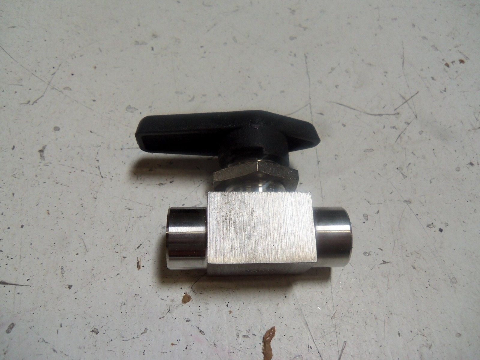 PARKER 4F-MB6LPFA-SSP MINIATURE BALL VALVE *NEW IN BOX*