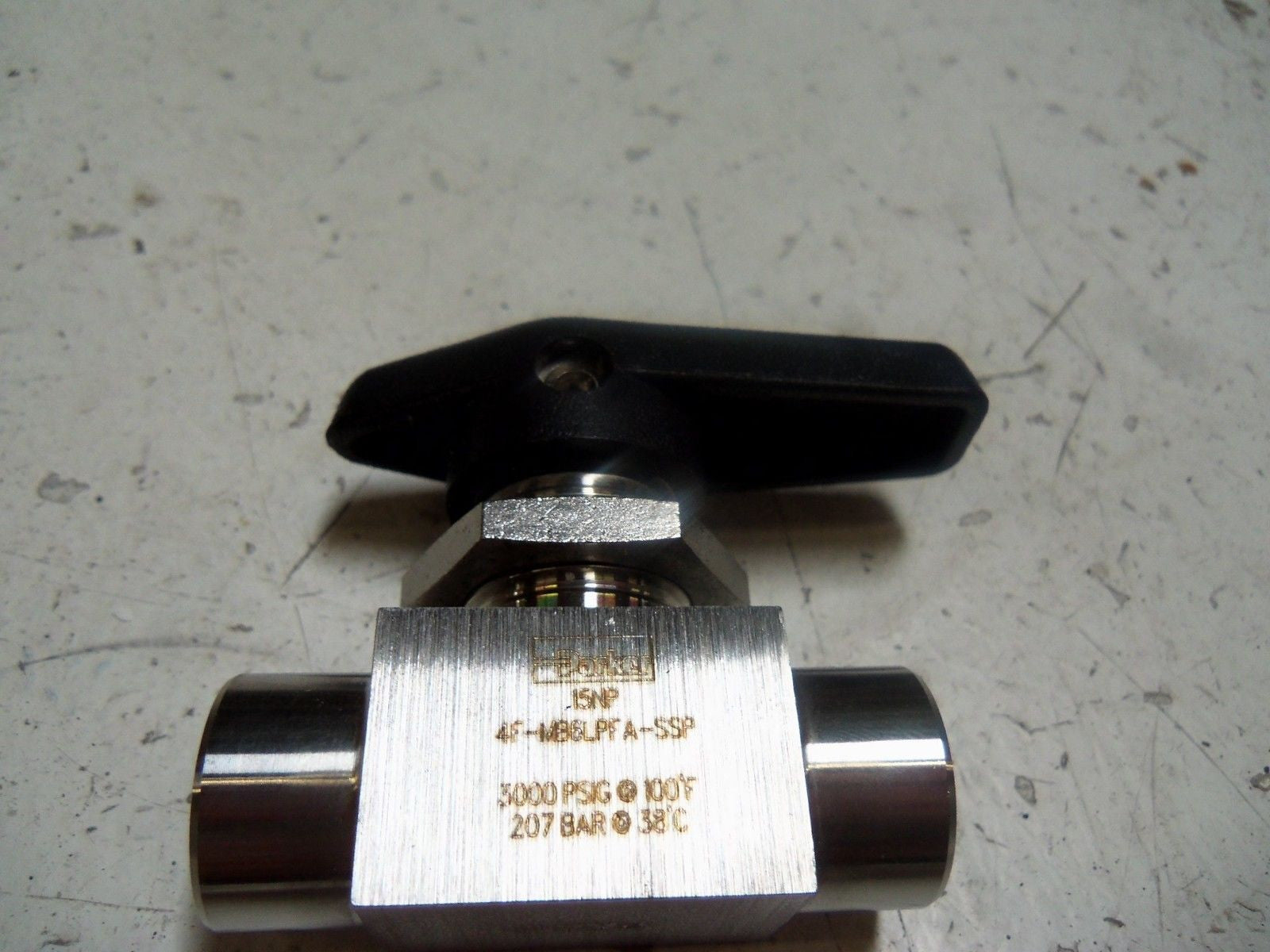 PARKER 4F-MB6LPFA-SSP MINIATURE BALL VALVE *NEW IN BOX*