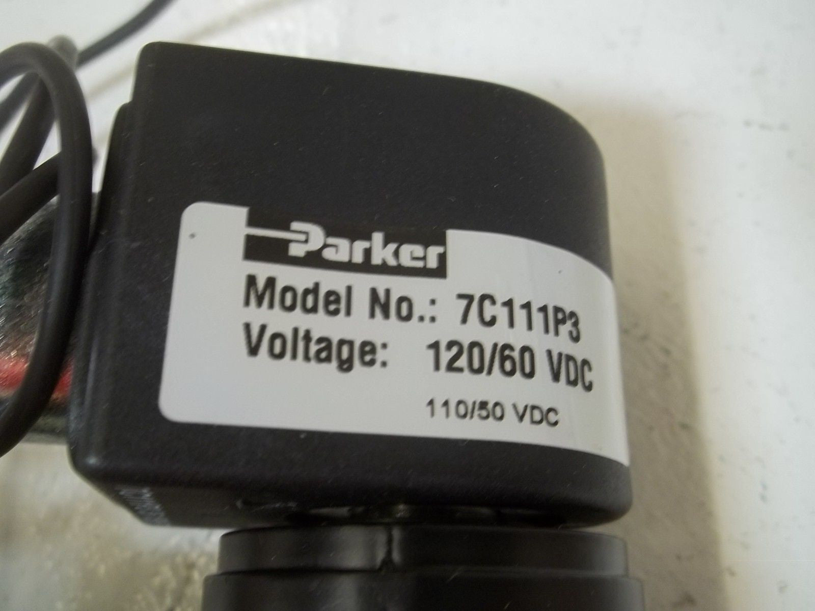 PARKER 524011115B 3-WAY 2-POS SOL/SPR RET VALVE *USED*