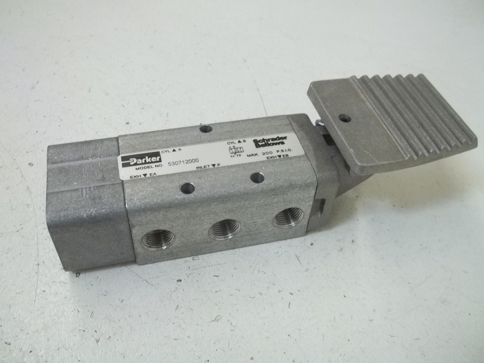 PARKER 530712000 SOLENOID VALVE *USED*
