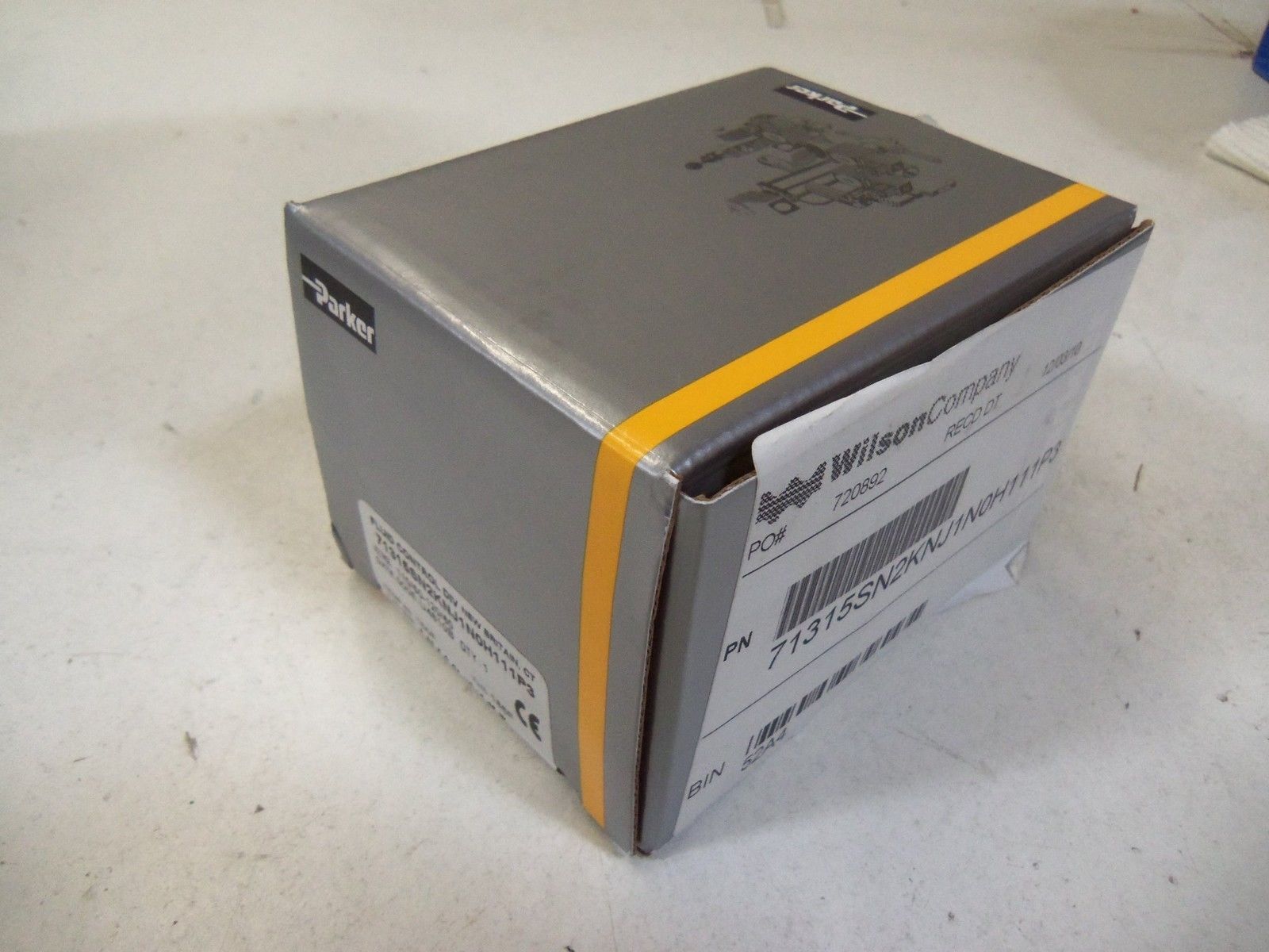 PARKER 71315SN2KNJ1N0H111P3 *FACTORY SEALED*