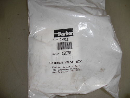PARKER 7KK11 VALVE REPAIR KIT *NEW IN FACTORY BAG*