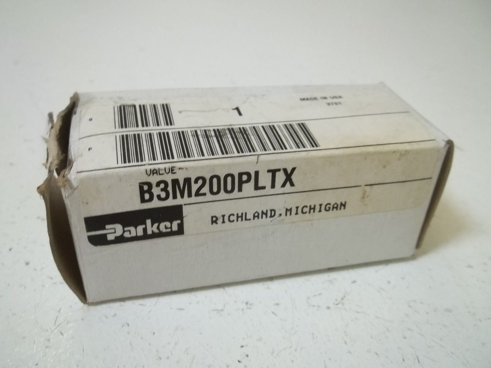 PARKER B3M200PLTX VALVE *NEW IN BOX*