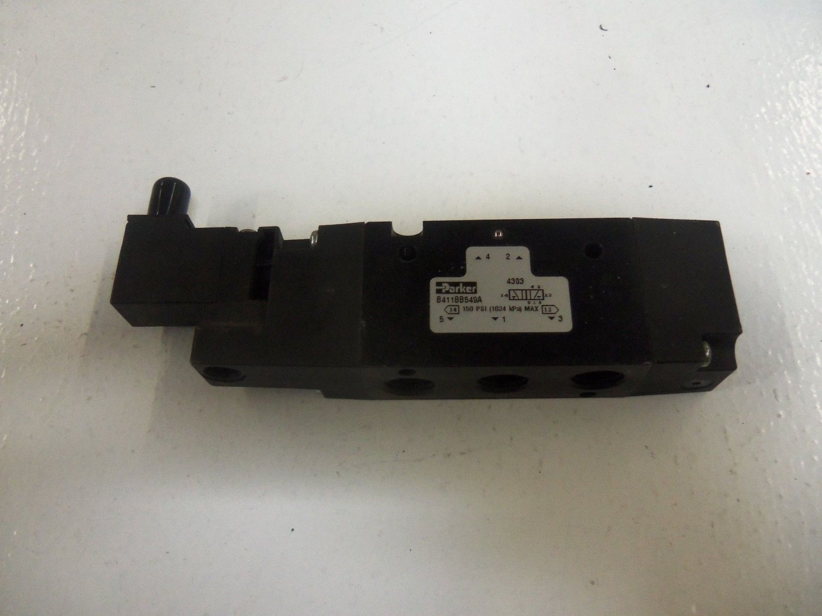 PARKER B411BB549A SOLENOID VALVE *USED*