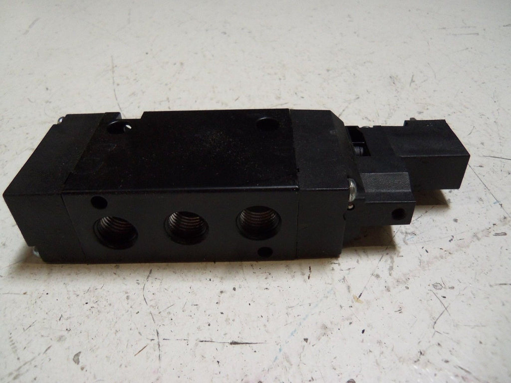 PARKER B511AE549C VALVE *NEW IN BOX*