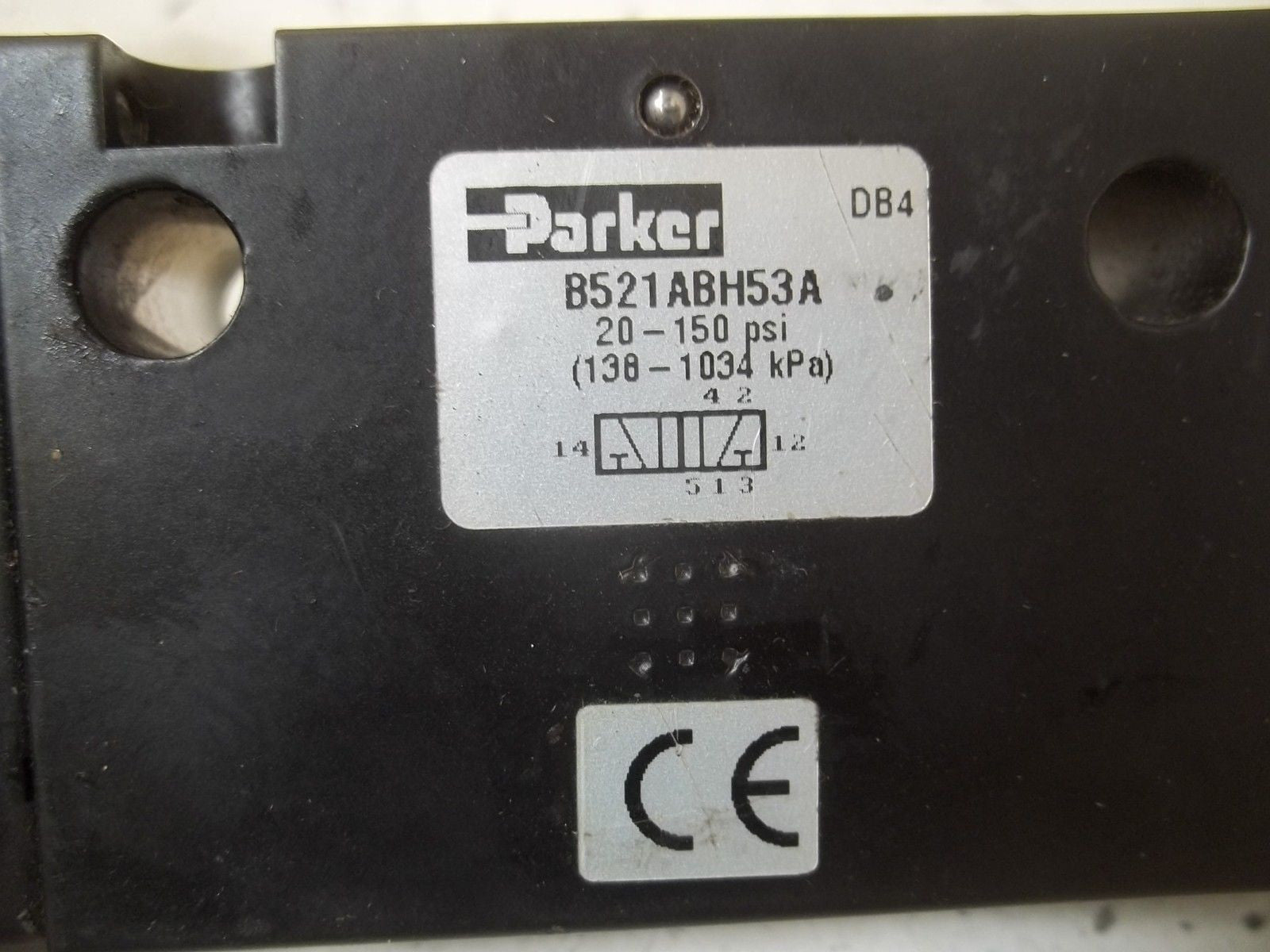 PARKER B521ABH53A SOLENOID VALVE *USED*