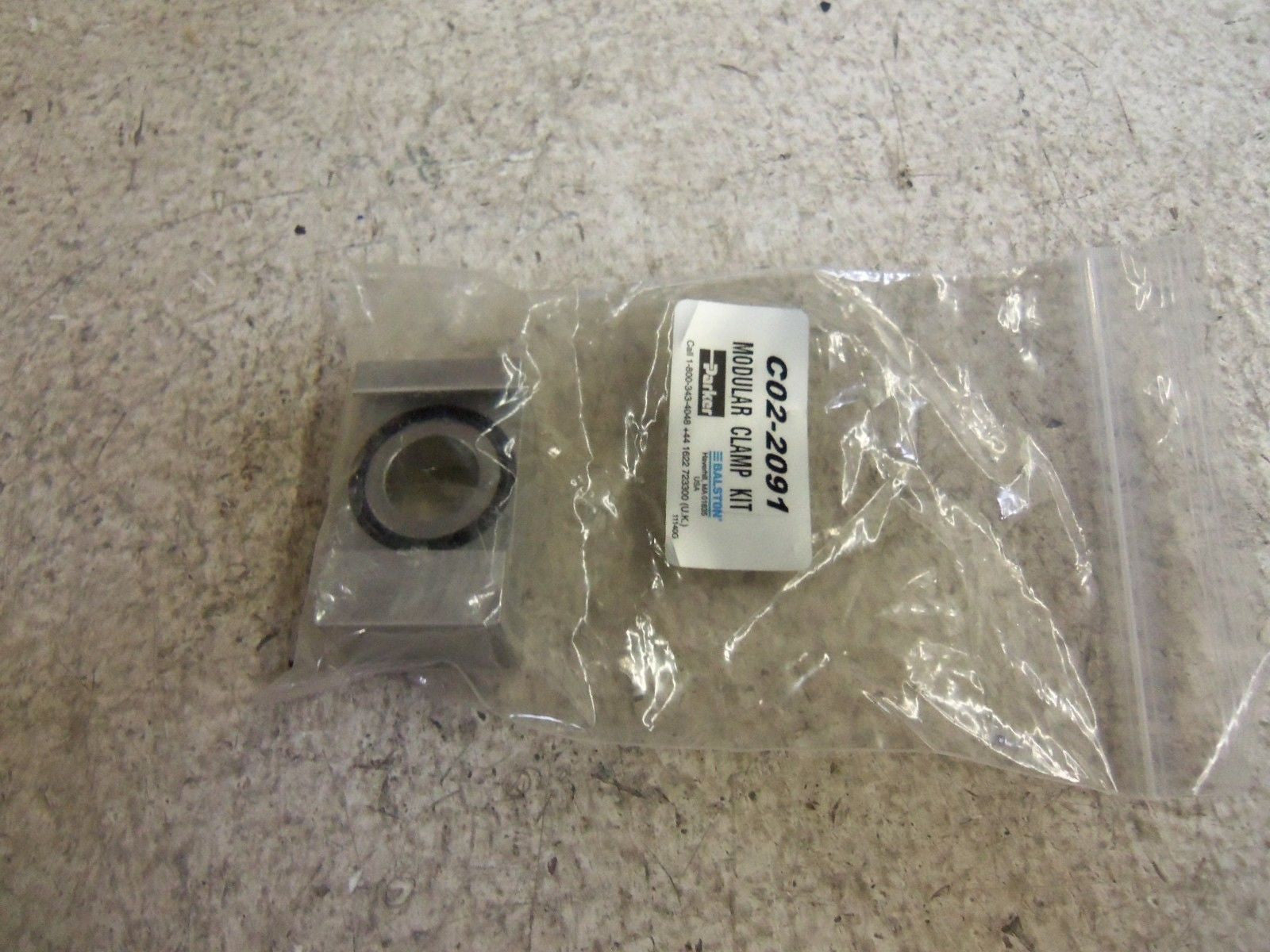 PARKER C02-2091 CLAMP KIT *NEW IN FACTORY BAG*