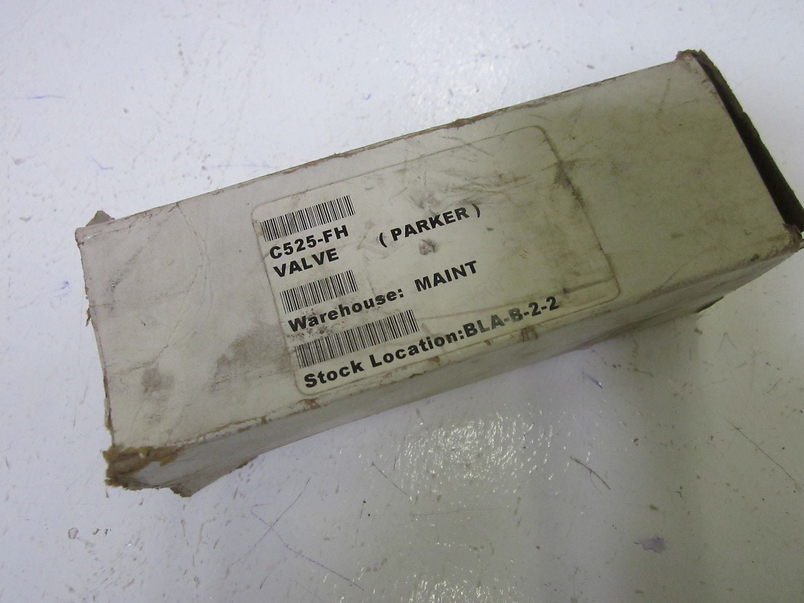 PARKER C525-FH HAND OPERATED VALVE 1/4" *USED*