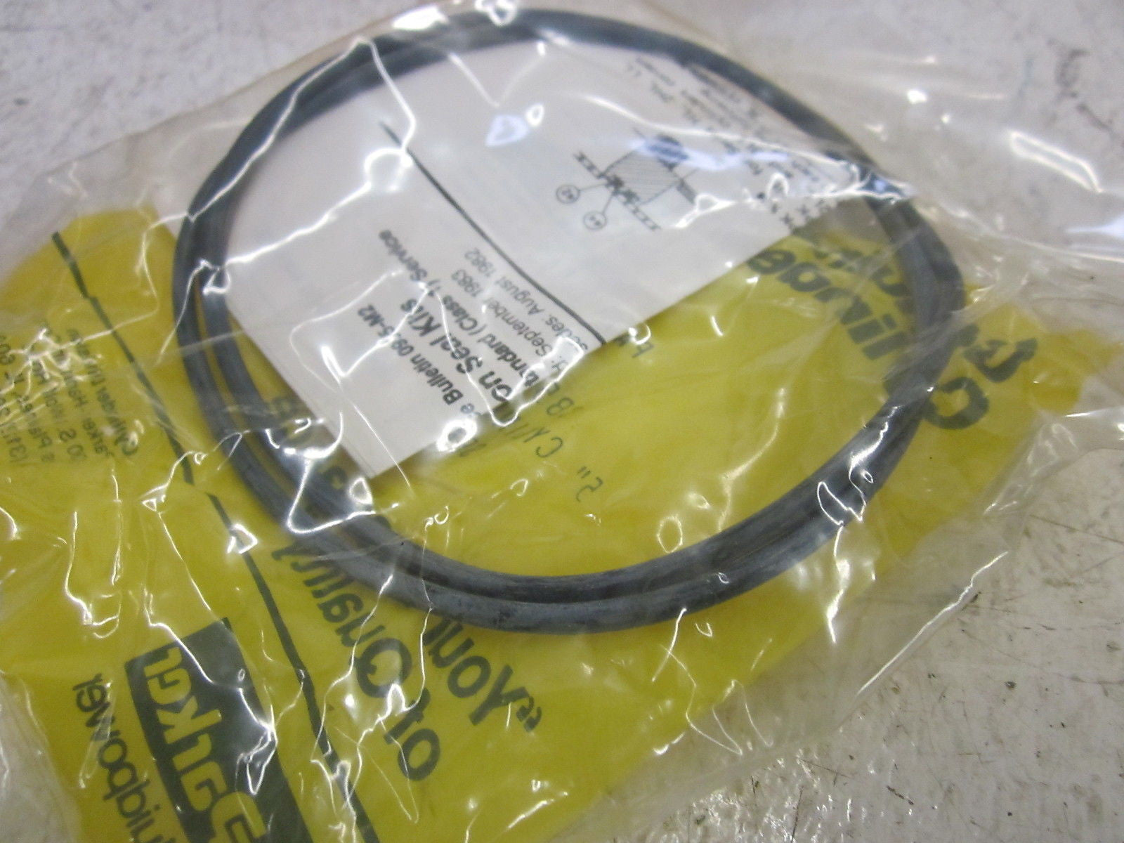 PARKER CB502HL001 CYLINDER BODY KIT 5" *NEW IN BOX*