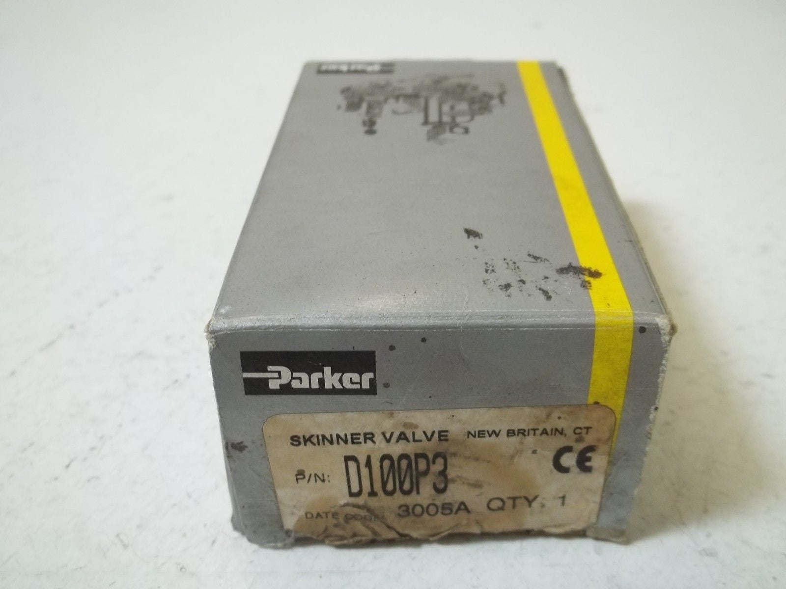 PARKER D100P3 SKINNER VALVE *NEW IN BOX*
