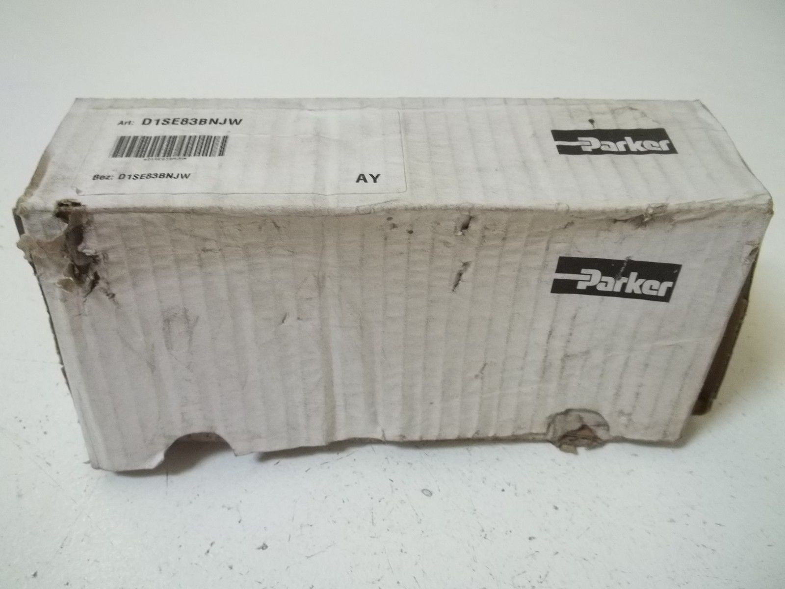 PARKER D1SE83BNJW HYDRAULIC VALVE 24VDC  *NEW IN BOX*