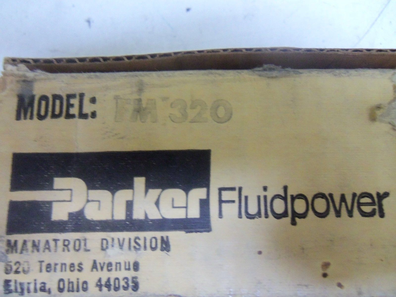 PARKER FLUIDPOWER FM320 HYDRAULIC FLOW CONTROL VALVE *NEW IN BOX*