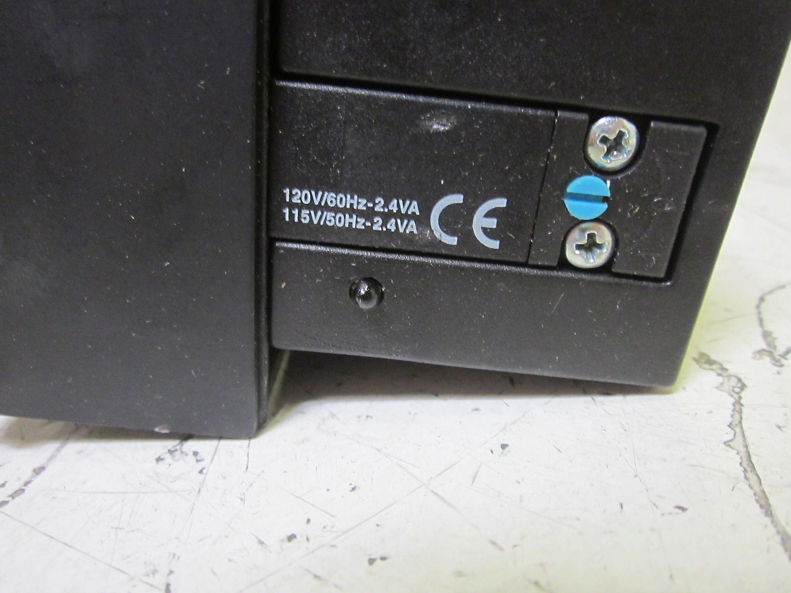 PARKER H1E13LGC23BL SOLENOID VALVE 2-WAY W/ BASE 120V *NEW IN BOX*