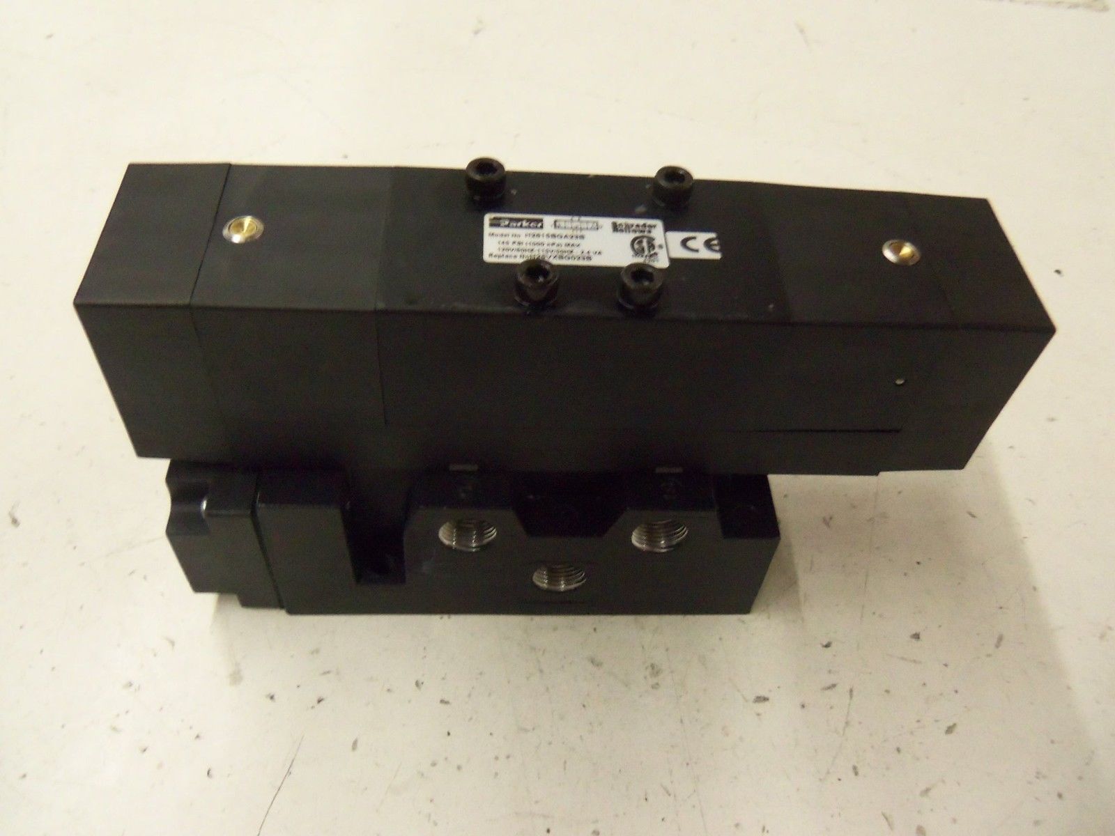 PARKER H2615BGA23B PNEUMATIC SOLENOID VALVE *NEW NOF BOX*