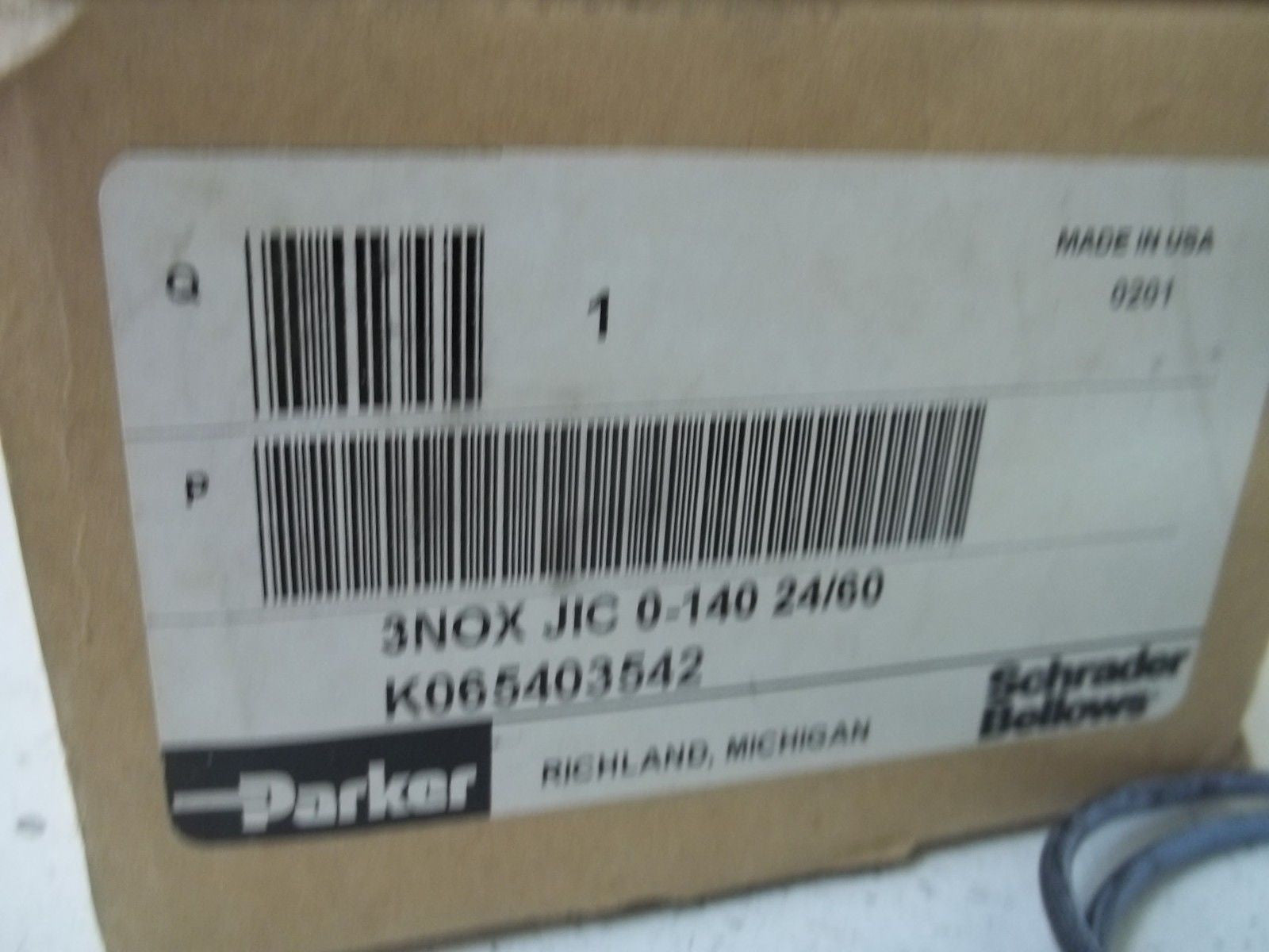 PARKER K065403542 3NOX JIC 0-140 24/60 *NEW IN BOX*