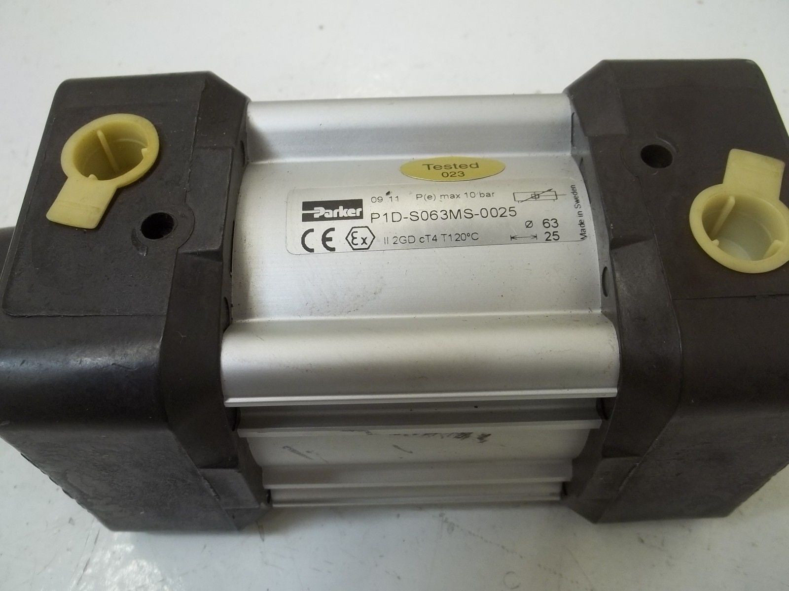 PARKER P1D-S063MS-0025 *USED*