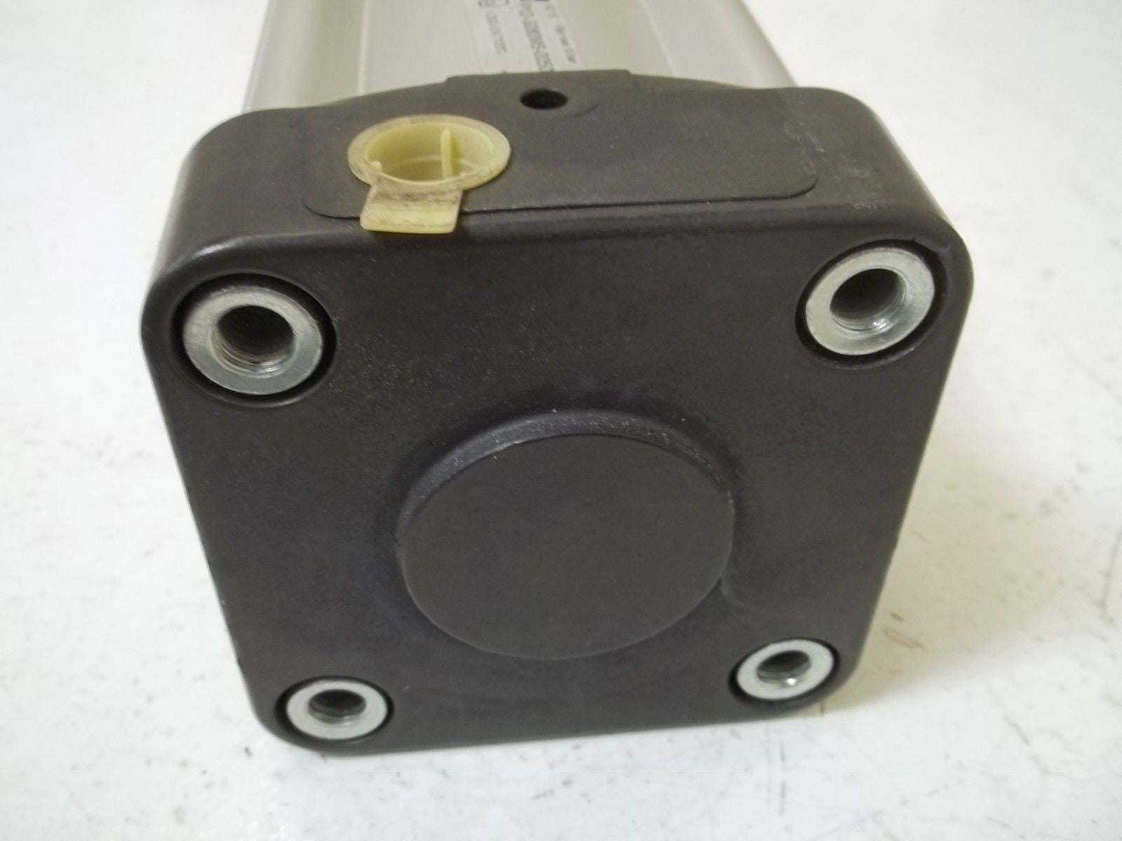 PARKER P1D-S080MS-0050 *USED*