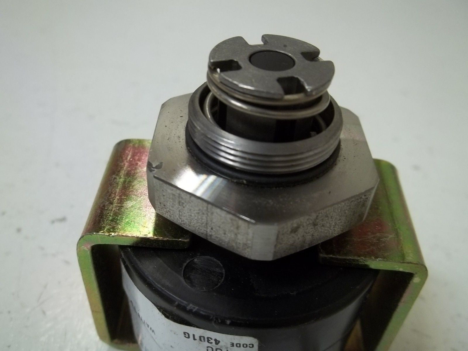 PARKER PA36RX21 SOLENOID COIL 53VDC *USED*