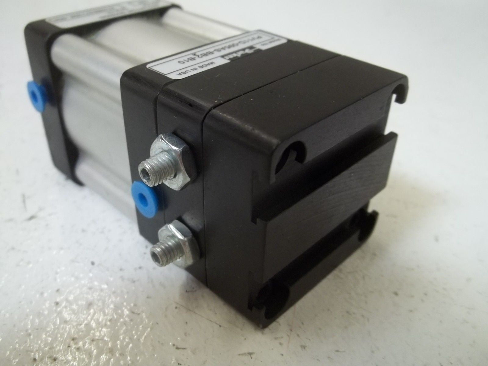 PARKER PV11D-095AS-BB2-B10 AIR CYLINDER *USED*