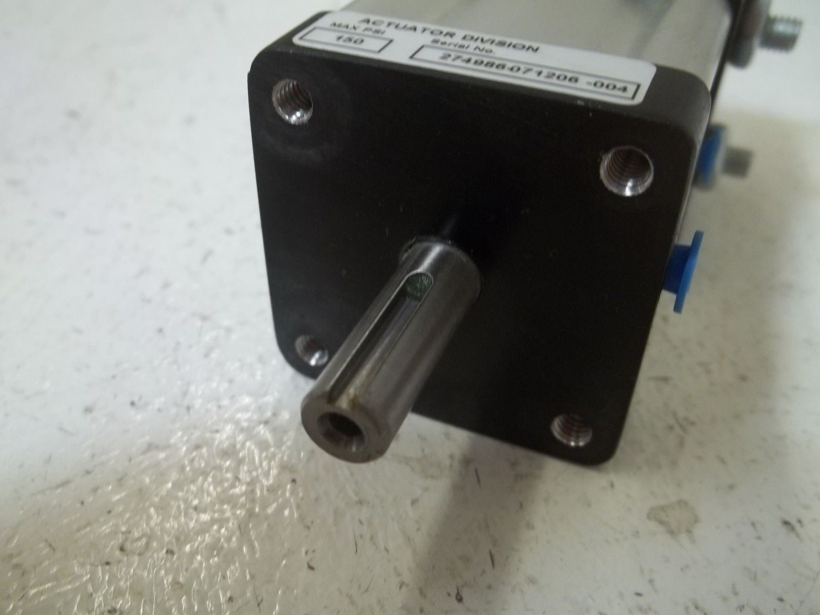 PARKER PV11D-095AS-BB2-B10 AIR CYLINDER *USED*