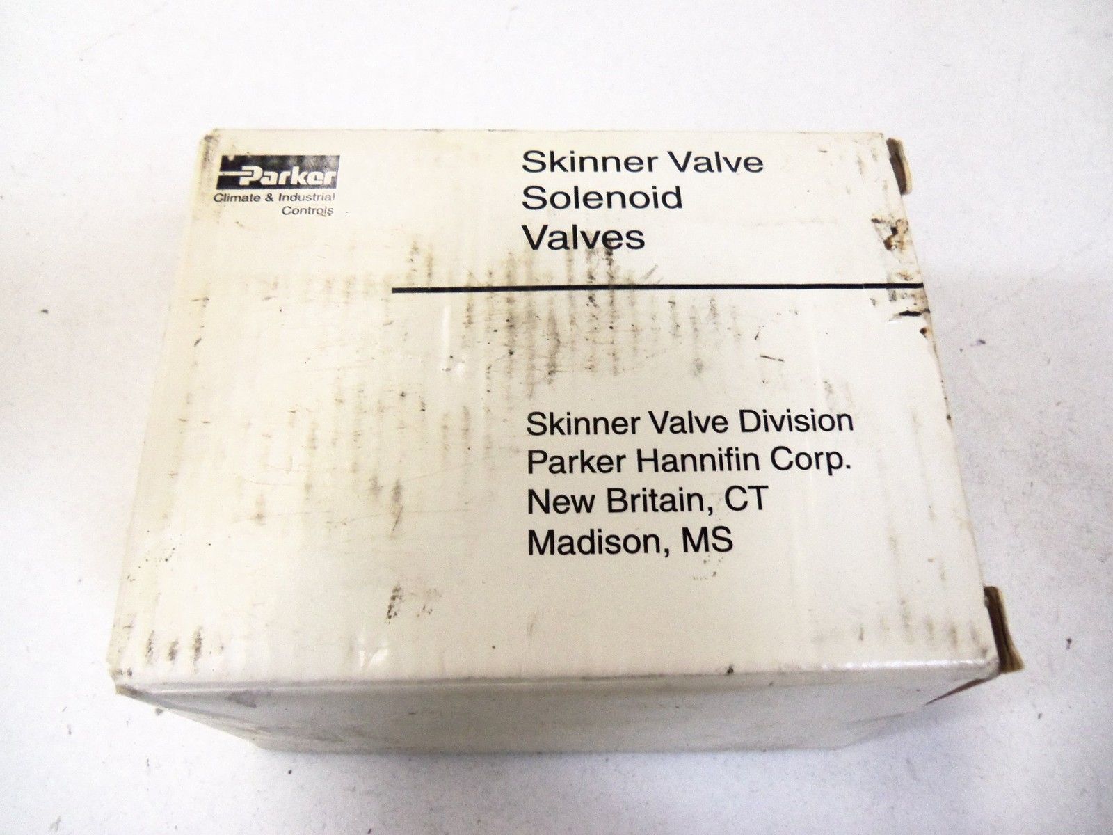 PARKER SKINNER VALVE SOLENOID VALVES V935LB2100AB6A0Z *NEW IN BOX*