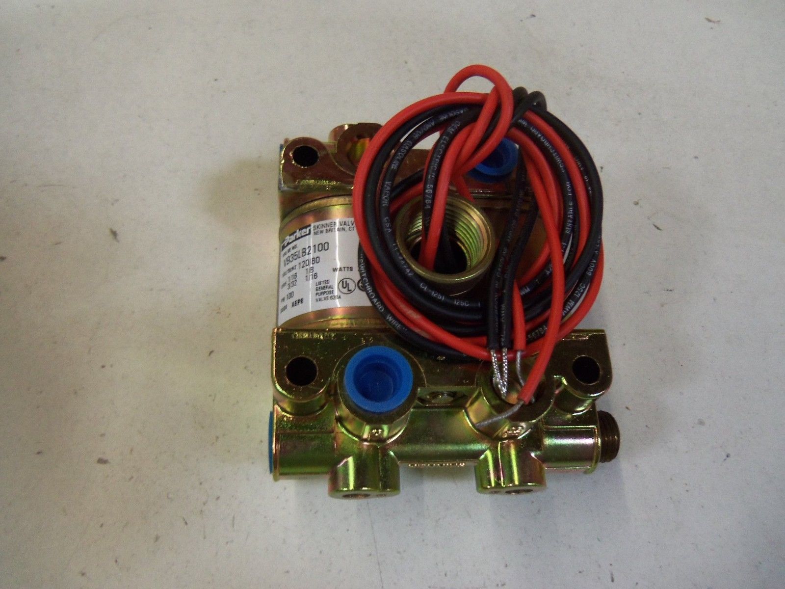 PARKER SKINNER VALVE SOLENOID VALVES V935LB2100AB6A0Z *NEW IN BOX*
