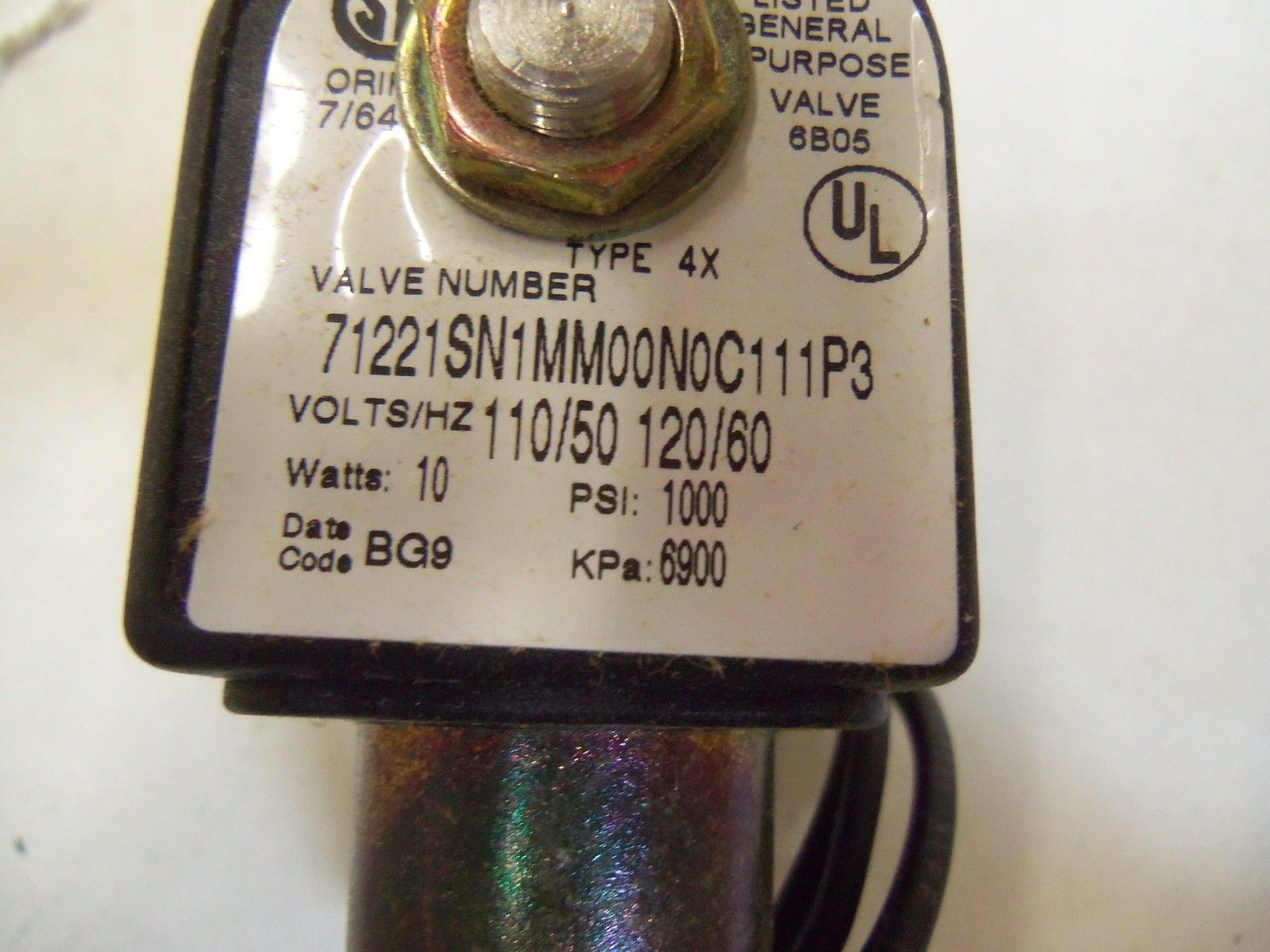 PARKER SKINNER VALVE SOLENOID VALVES 71221SN1MM00N0C111P3 *NEW IN BOX*